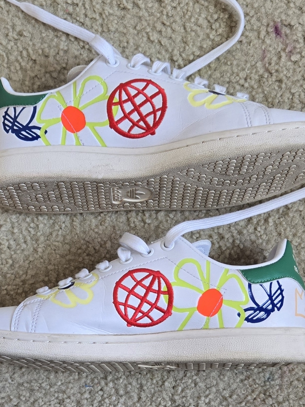 adidas Stan Smitg White Sneakers with Multicolor Floral Doodles - Picture 3 of 5